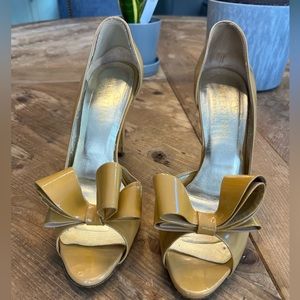 Pre owned Valentino heels size 9